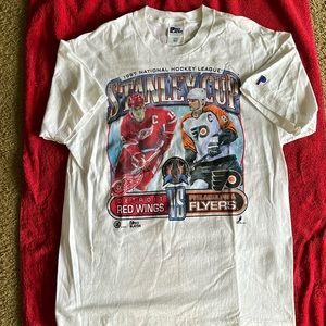 1997 NWOT Detroit Red Wings Stanley Cup T-Shirt Size L